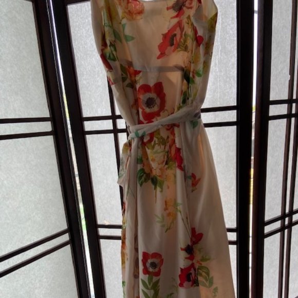 Yumi Kim Cream Floral Wrap Dress Large - Picture 2 of 7